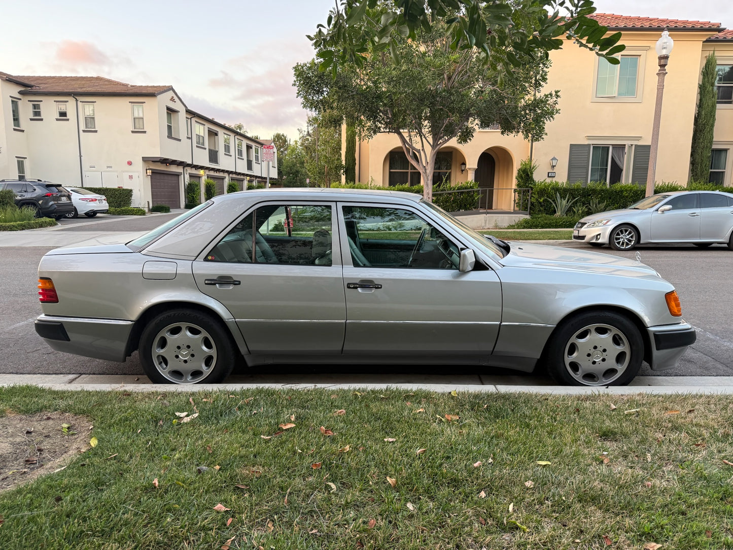 1993 Mercedes 500E - Built by Porsche