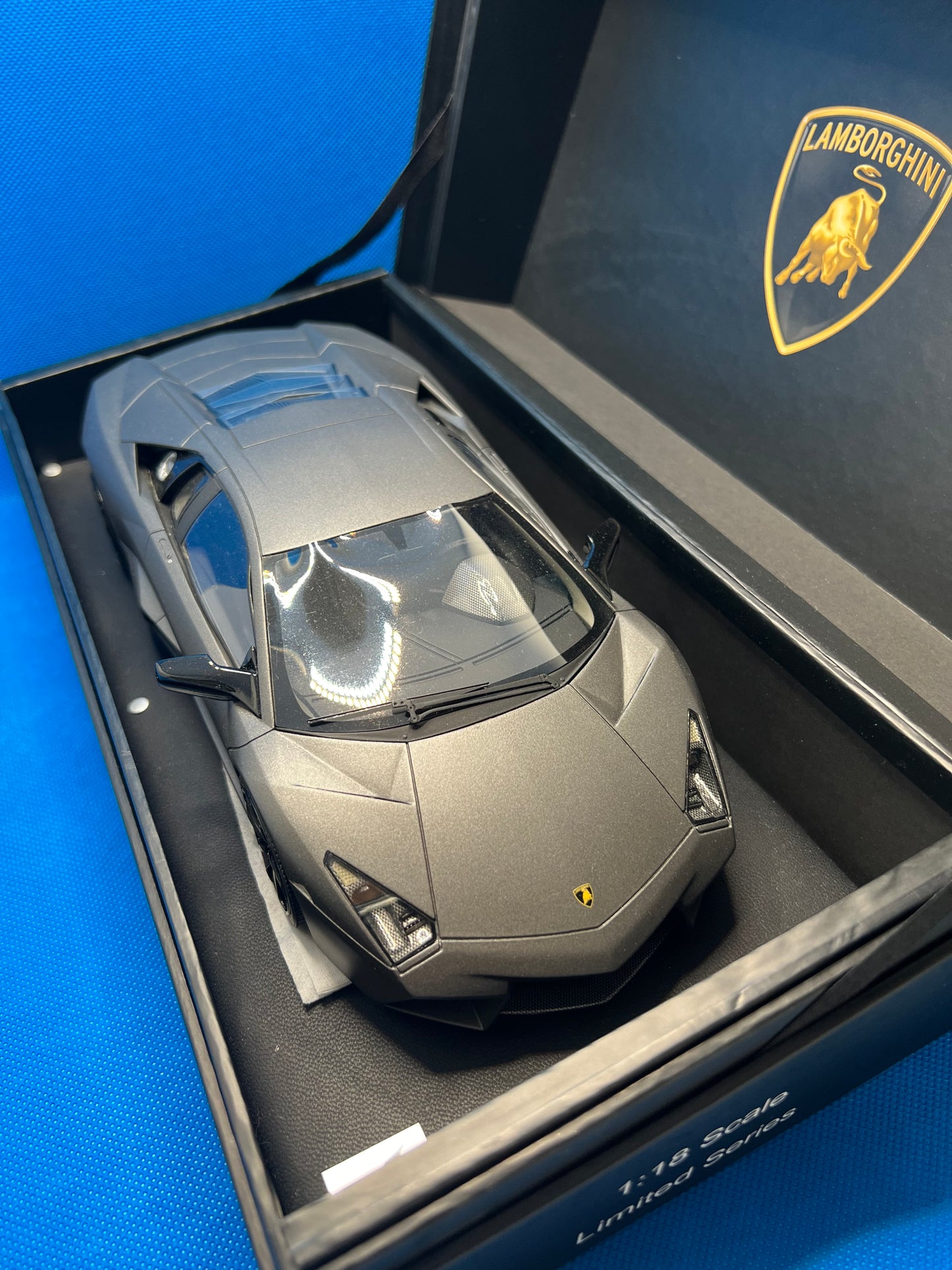 Lamborghini Reventon - 1/18 Model [MR Models]