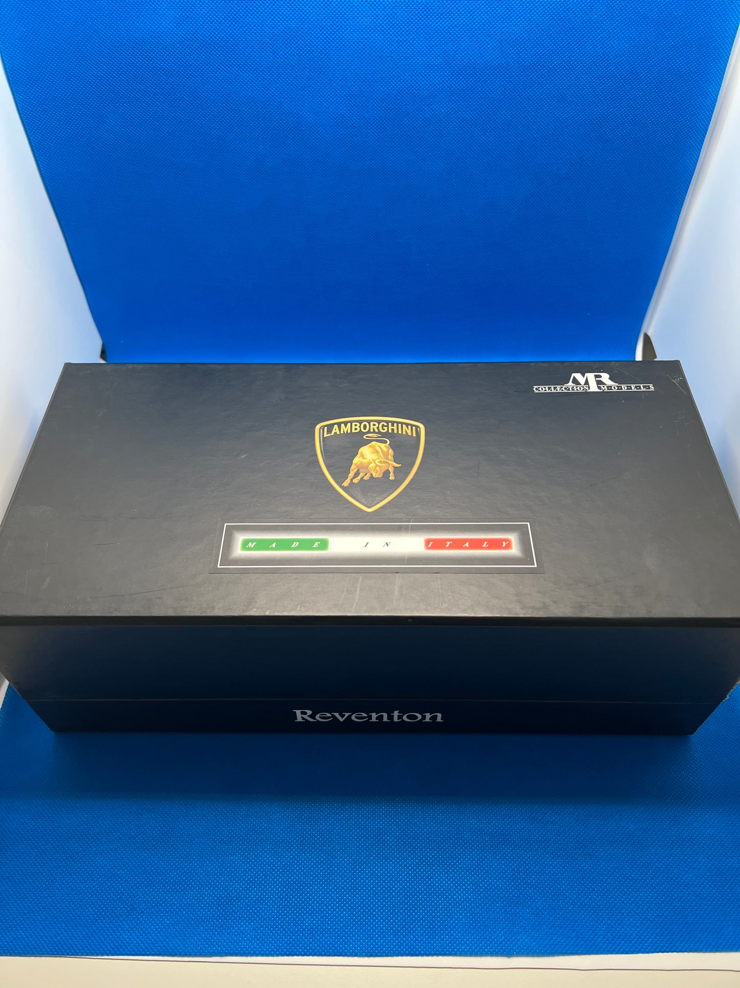 Lamborghini Reventon - 1/18 Model [MR Models]