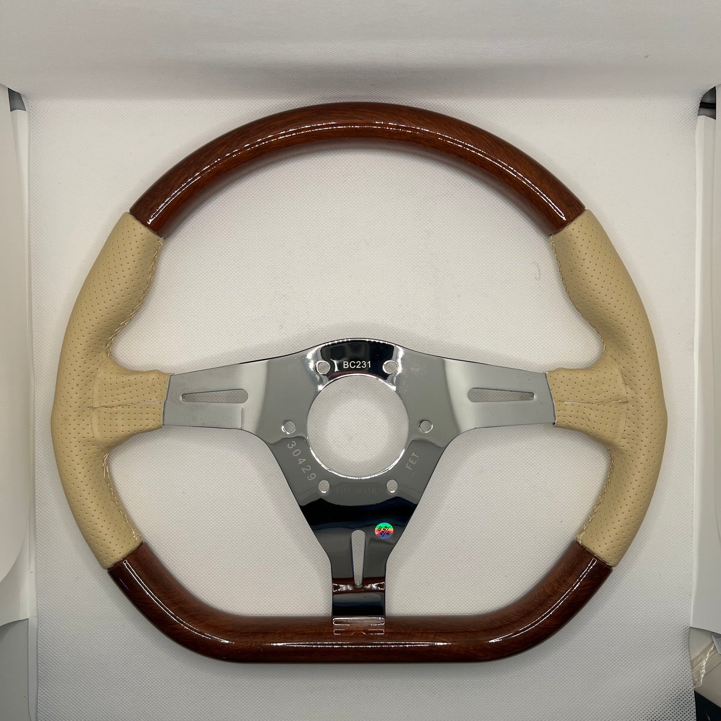 Nardi Kallista Steering Wheel - Wood and Leather (1990-2000)