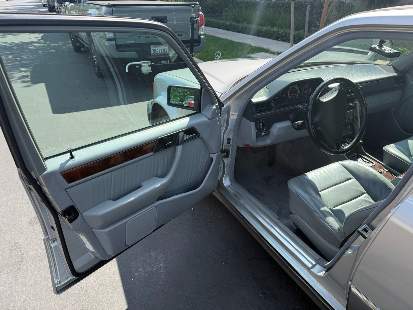 1993 Mercedes 500E - Built by Porsche