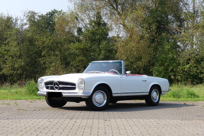 1968 Mercedes 280SL Pagoda